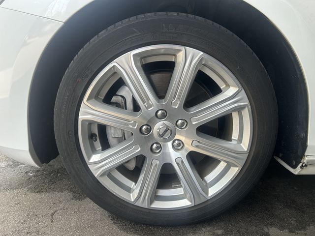 17180011