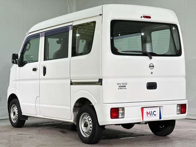 17400018