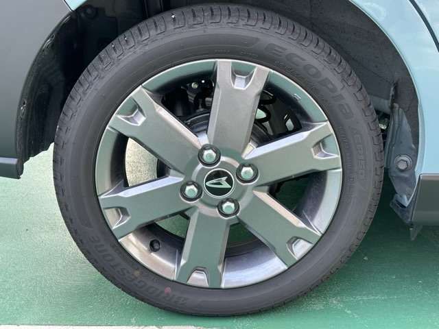 17560929