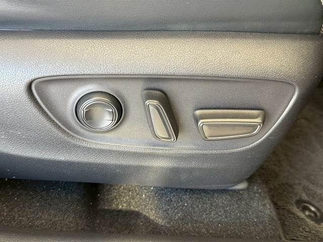 17562048