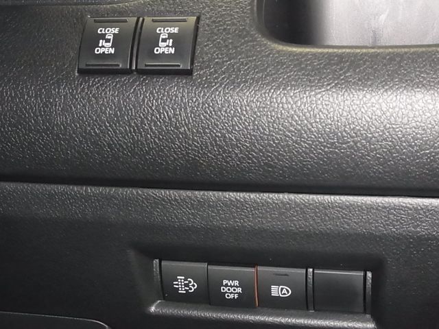 17565668
