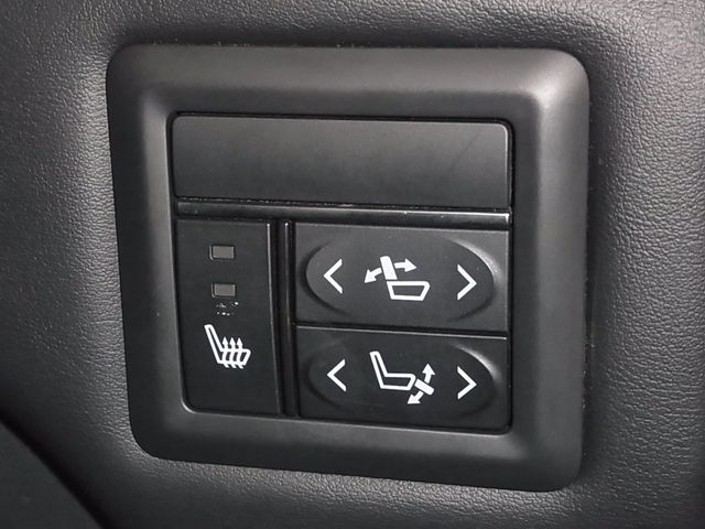 17565668