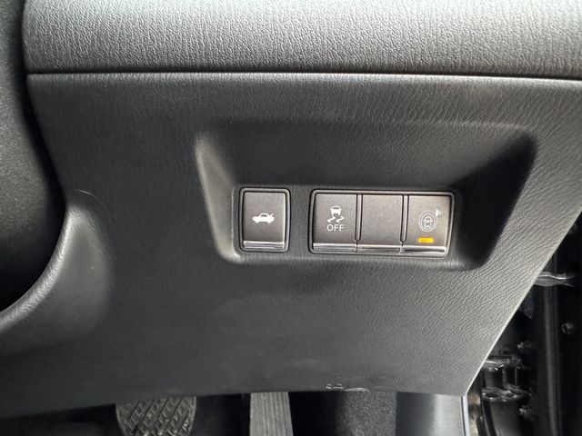 17960041
