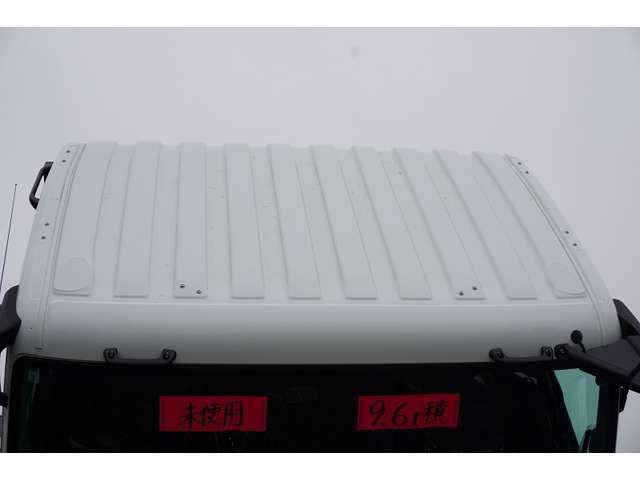18200028