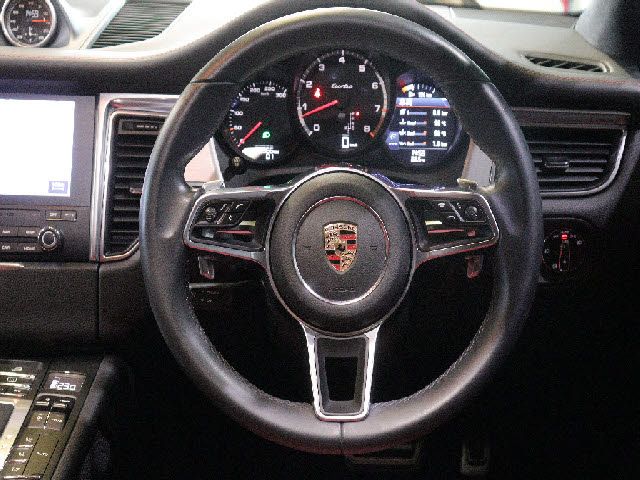 18565586