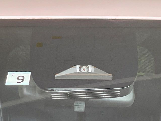 18961279