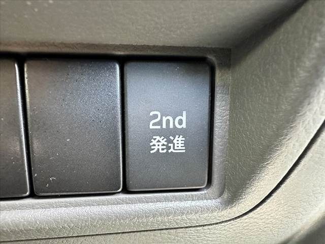 19565921