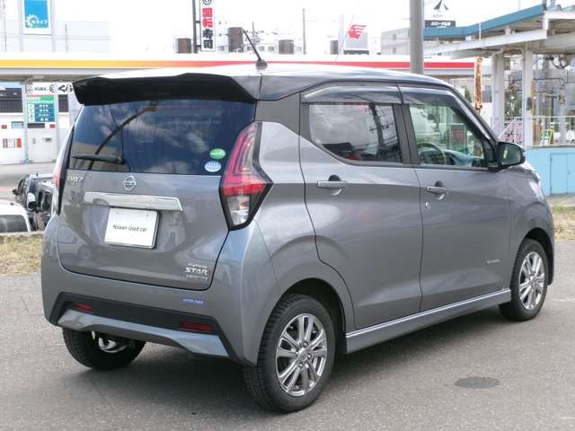 19661888
