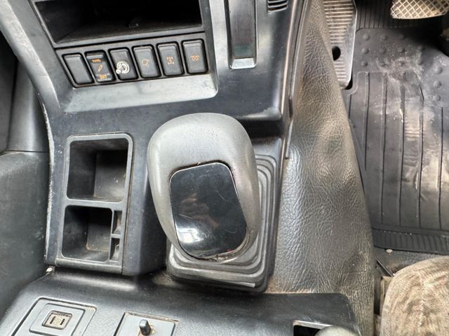 19850033