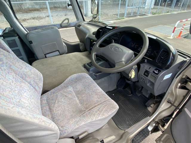 21000044