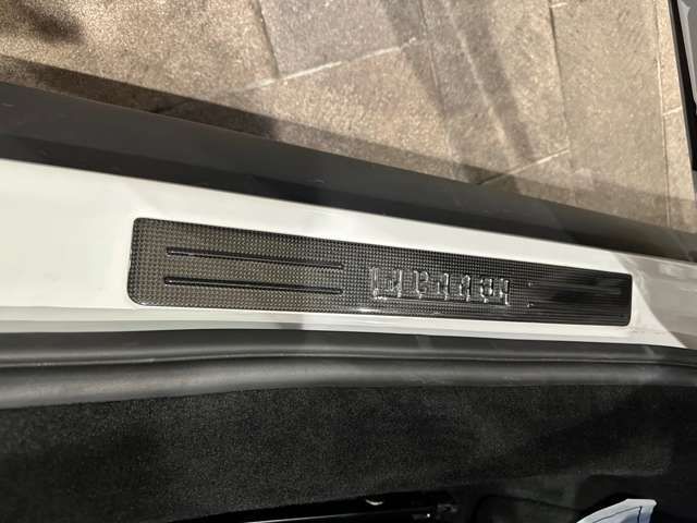 21000048
