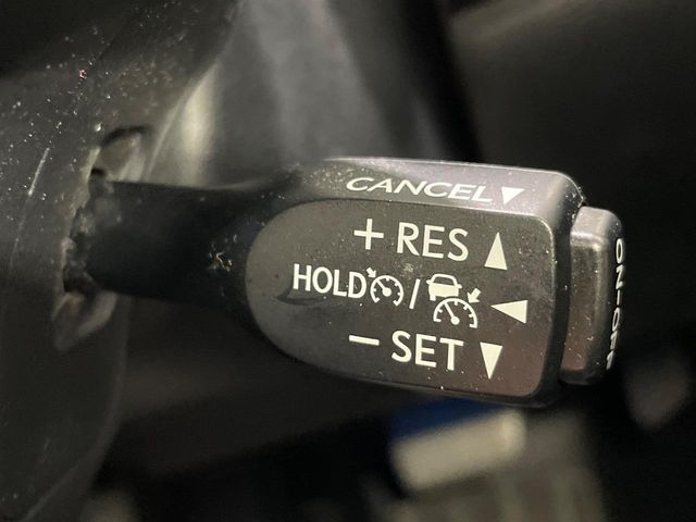 21160381