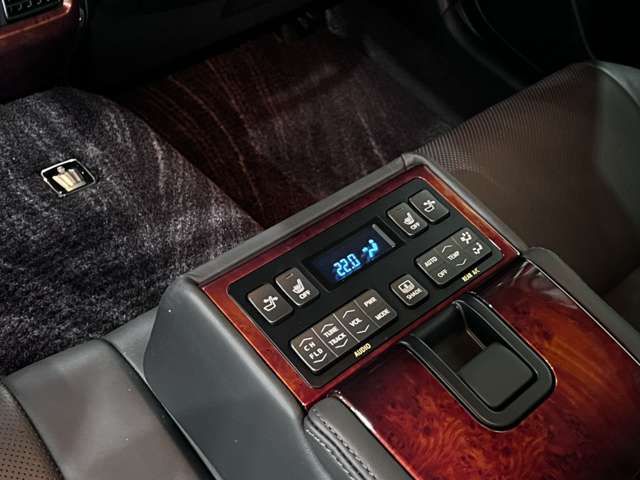 21160414