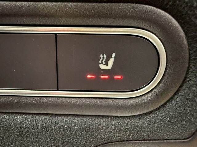 21160584