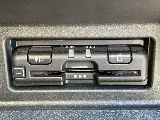 21161704