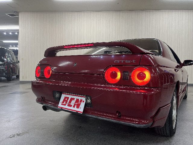 21165210