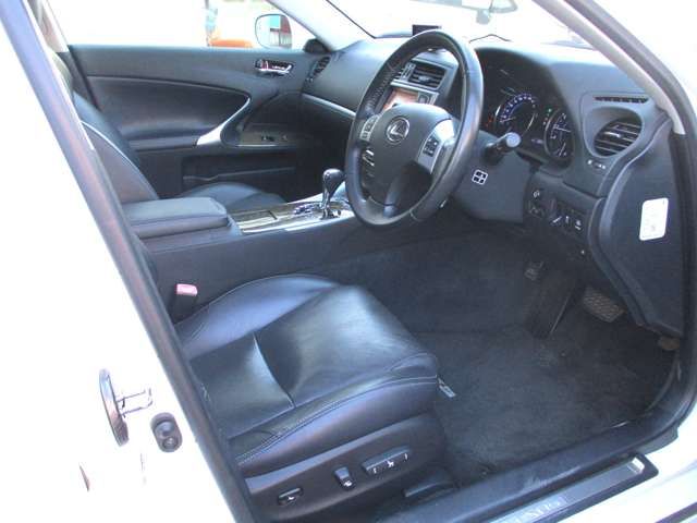 21361390