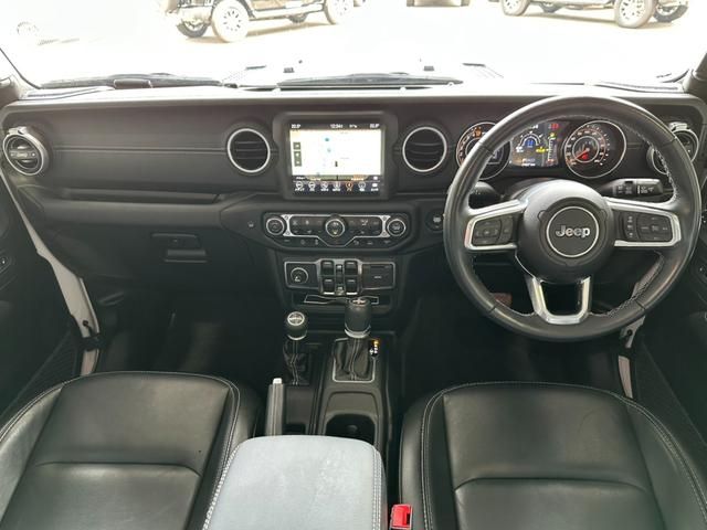 21361752