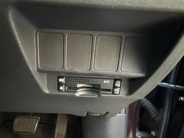 21366404