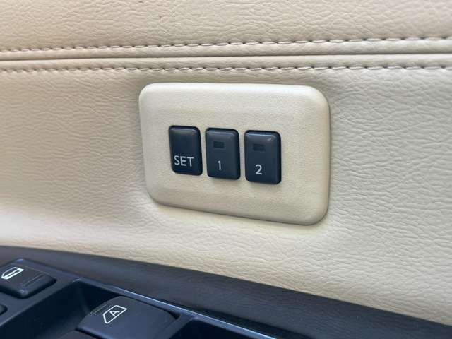 21366882