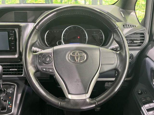 21561065