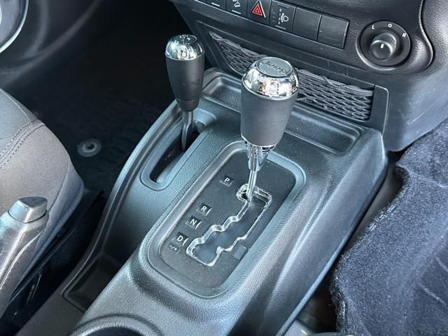 21561232