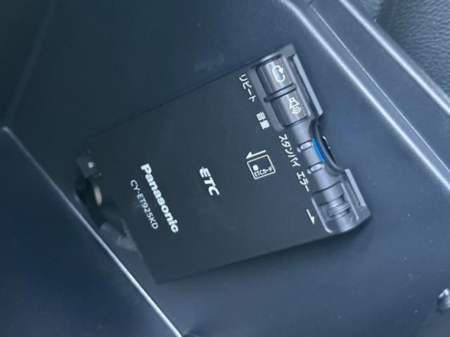 21561232