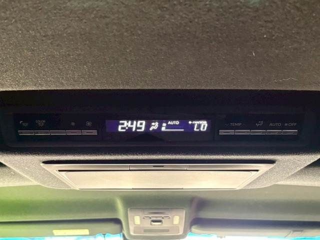 21561279