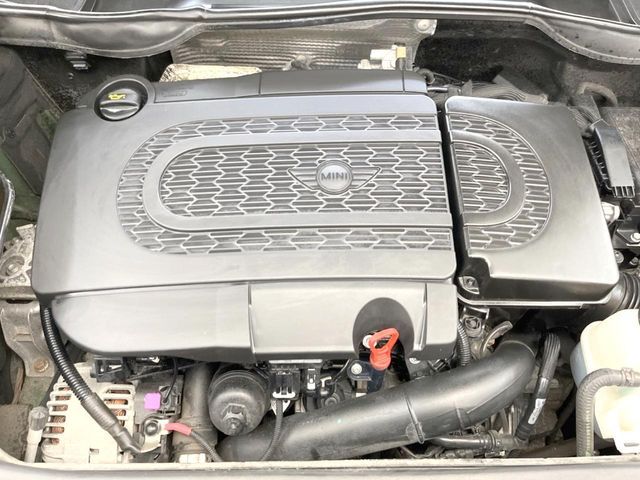21561778