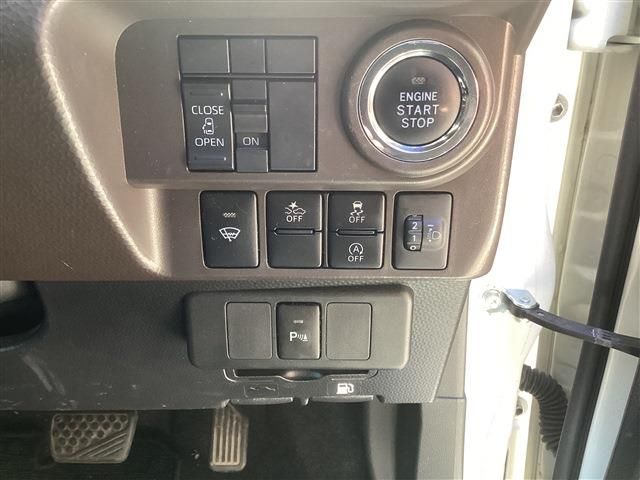 21565768