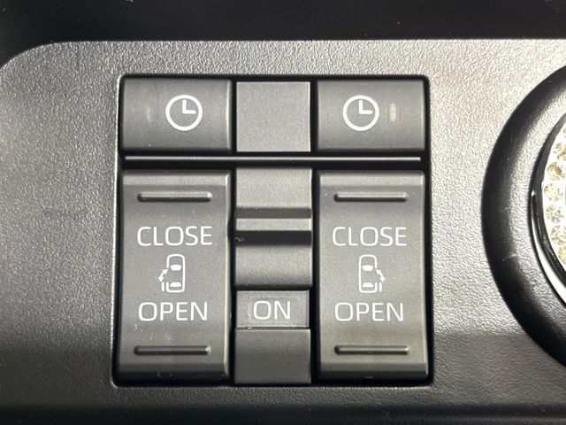 21661298