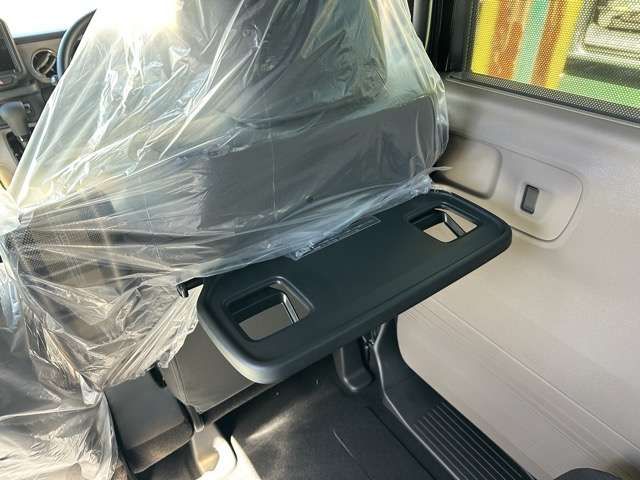 21661370