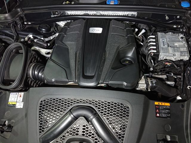 21662033