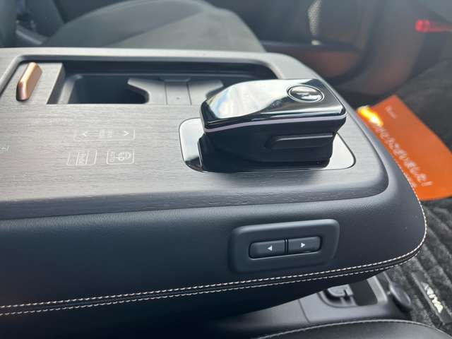 21662298
