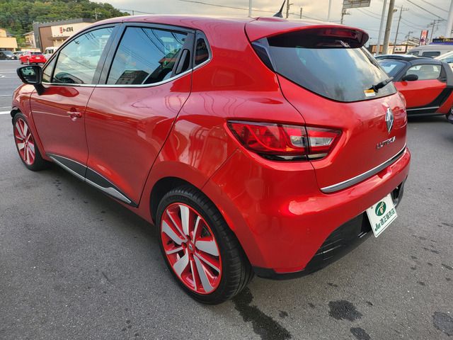21665733