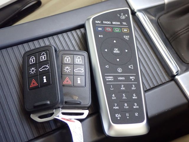 21720085