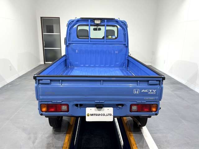 21800025