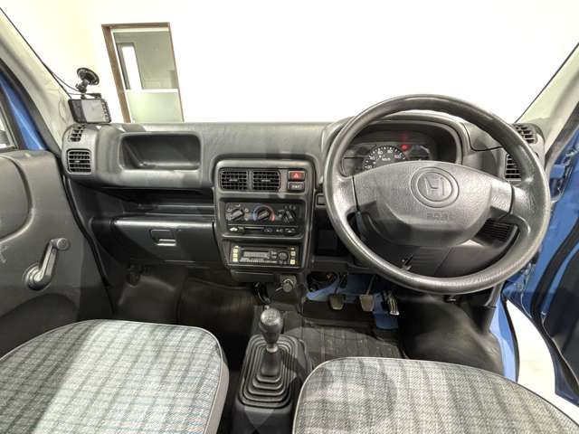 21800025