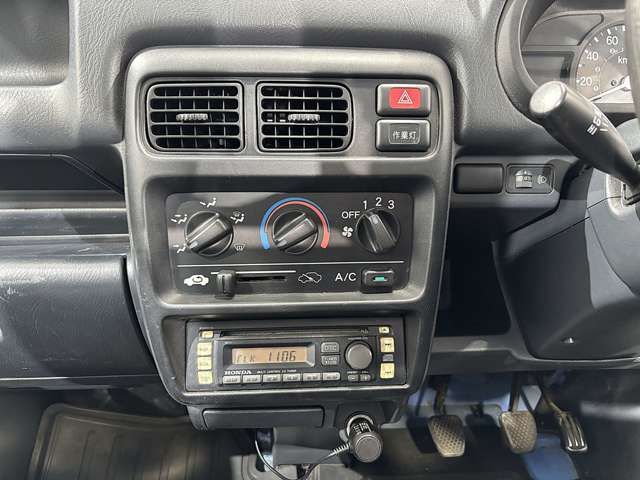 21800025