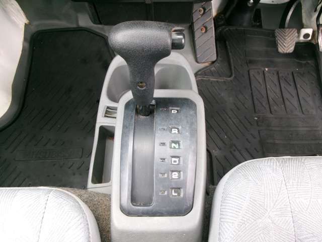 21900038