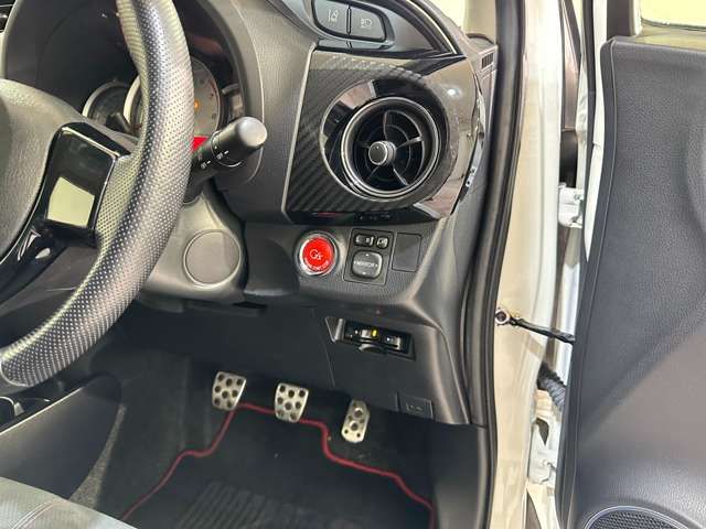 22000008