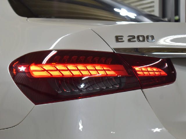 22065583