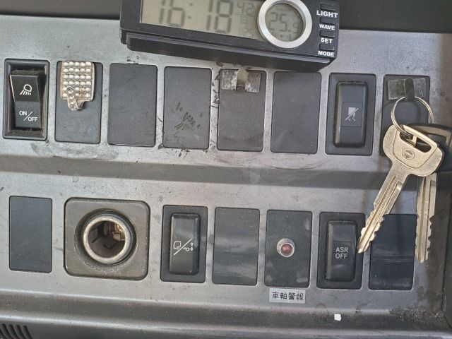 22065643
