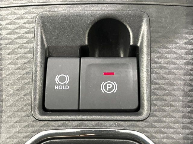 22161037