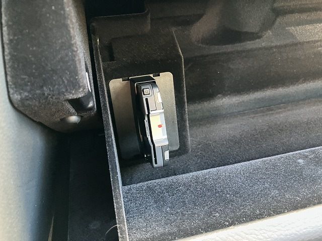 22165856