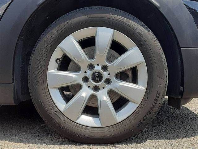 22166018