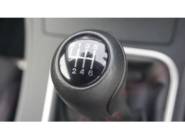 22361933