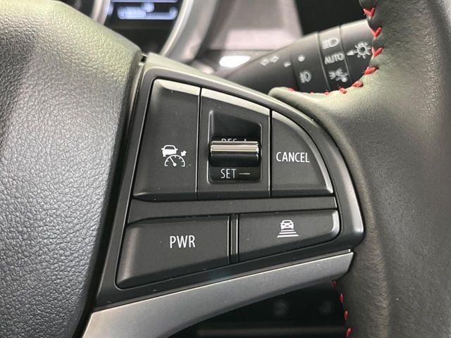 22560313
