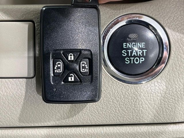 22862196