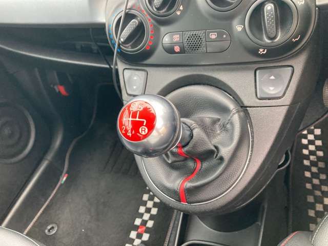 22961062